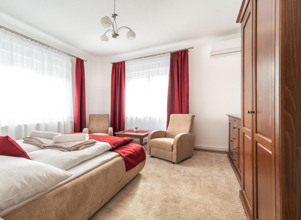 Topaz Apartmanhazak קסזטלי מראה חיצוני תמונה