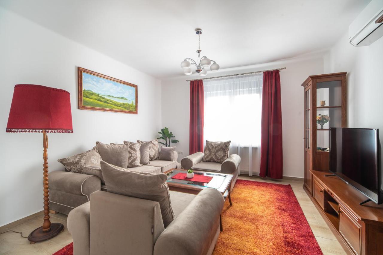 Topaz Apartmanhazak קסזטלי מראה חיצוני תמונה