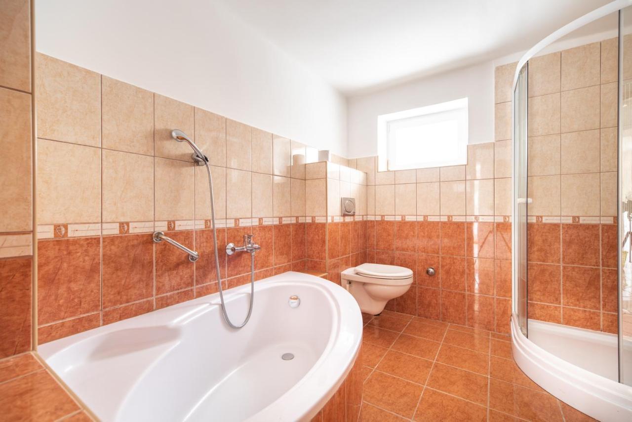 Topaz Apartmanhazak קסזטלי מראה חיצוני תמונה